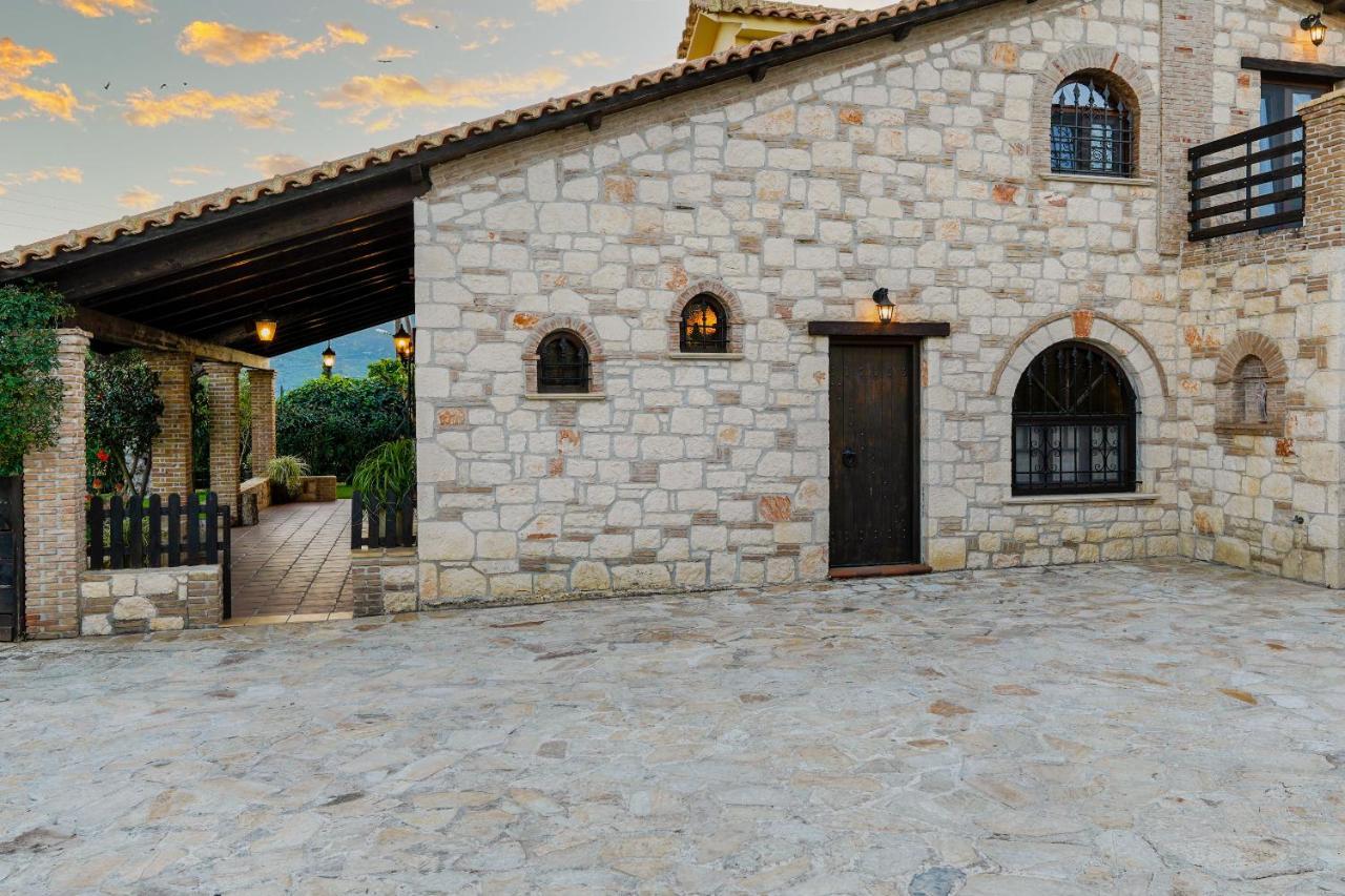 Art House Villa Kato Yerakarion Buitenkant foto